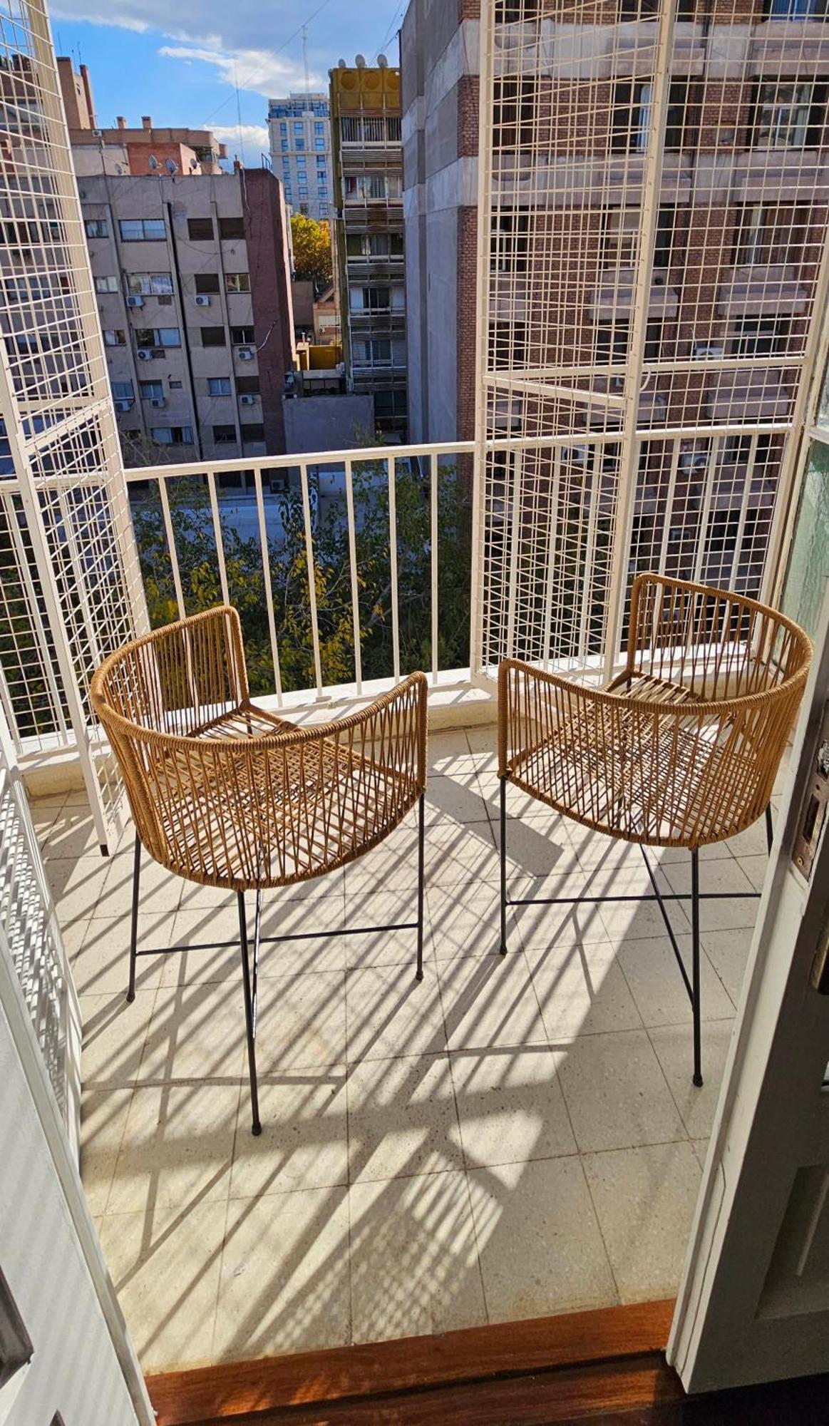 Apartamento Departamento En Capital + Estacionamiento